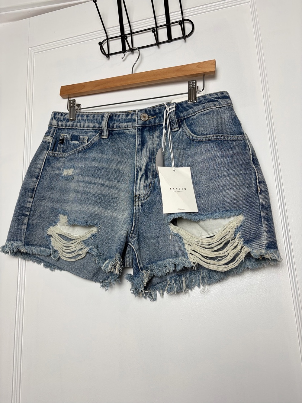 KanCan High Rise Distressed denim Shorts Large - Picture 13 of 16
